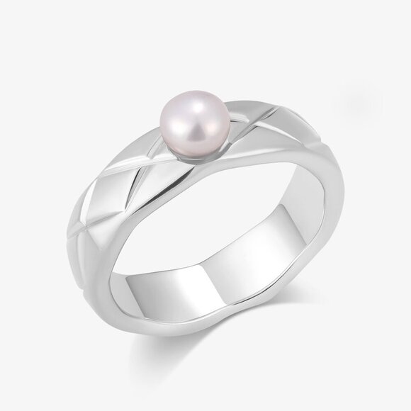 Camille Water Pearl Ring With Vintage Style Band - Picture 12 of 12
